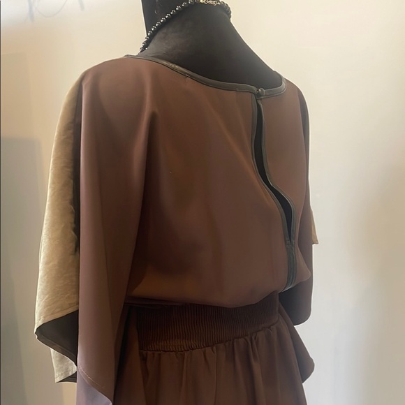 Elegant olive & Brown Dress with Black Accents - Picture 3 of 4